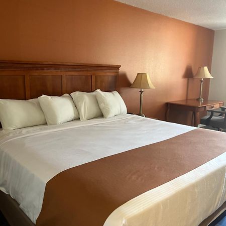 Regency Inn & Suites Anoka Ngoại thất bức ảnh